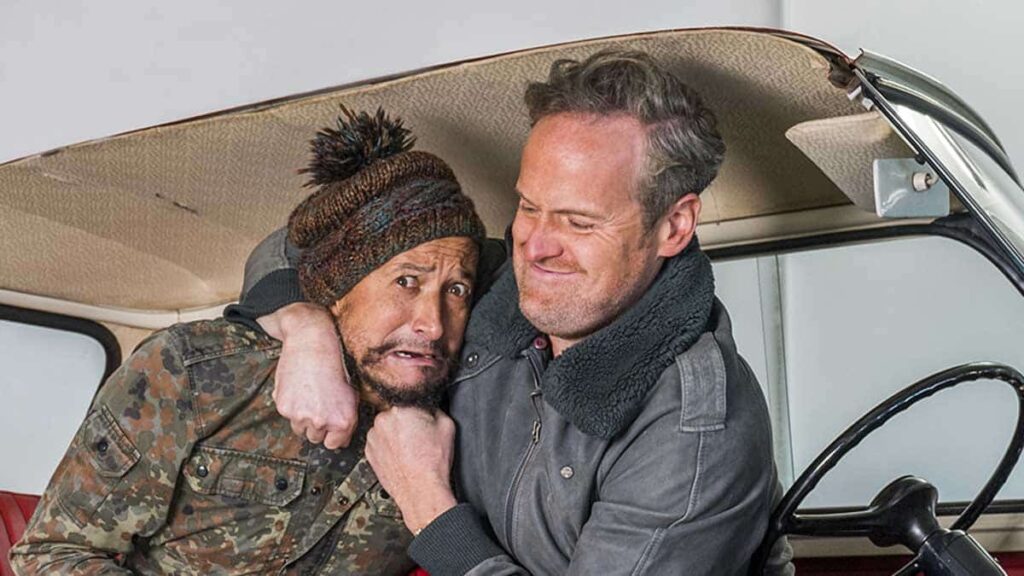 Fuzz Townshend Net Worth. Income sources - carrestorationshows.com