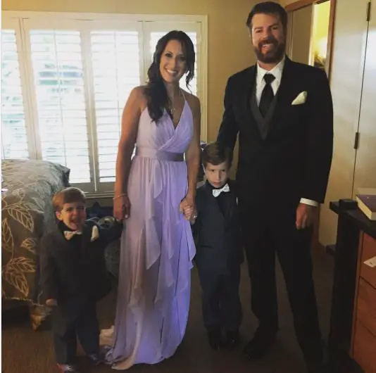 Image of Mike Finnegan with his wife Jessa Finnegan and Kids